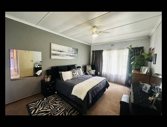 4 BEDROOM FREEHOLD FOR SALE IN VERWOERDPARK